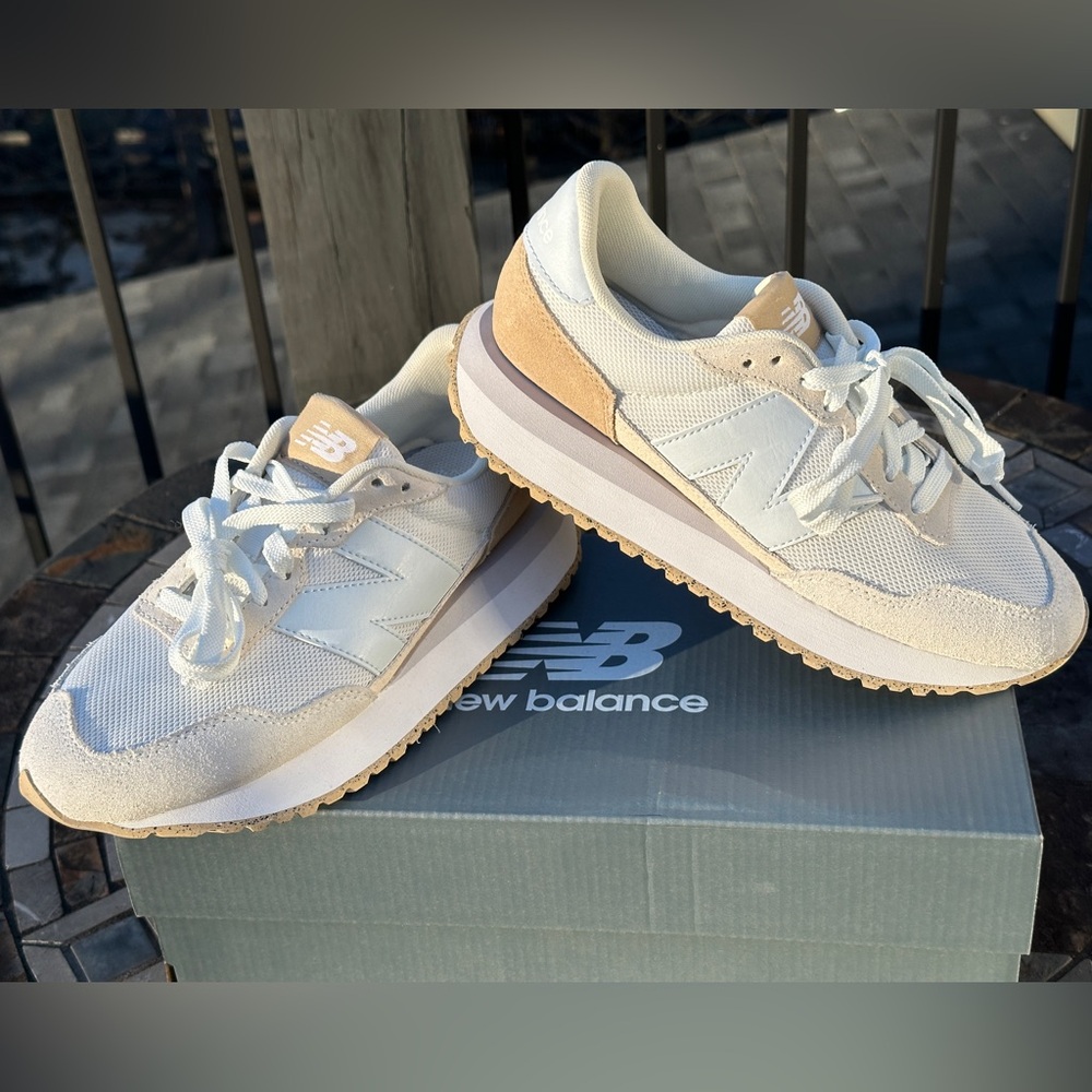NEW New Balance Blue 237 Lifestyle Running Casual Sneaker Size Womens 9.5